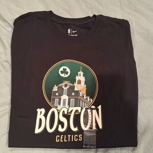 Boston Celtics Nike women’s xl shirt